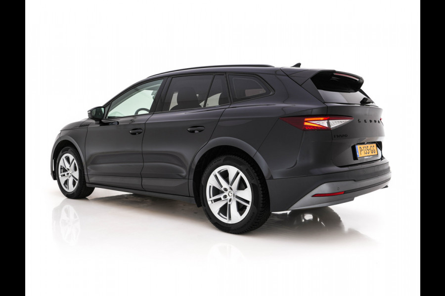 Škoda ENYAQ iV 60 [ 3-Fase-11kW ] {SoH-88%} (INCL-BTW) *LEATHER-FABRIC | FULL-LED | DIGI-COCKPIT | CAMERA | KEYLESS | NAVI-FULLMAP | AMBIENTLIGHT | ECC | HEATED-COMFORTSEATS | PRIVACY-GLASS | DAB+ | PDC | CRUISE | 19"ALU*