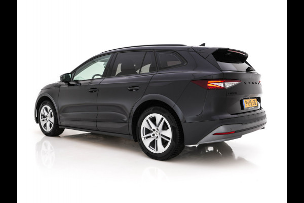 Škoda ENYAQ iV 60 [ 3-Fase-11kW ] {SoH-88%} (INCL-BTW) *LEATHER-FABRIC | FULL-LED | DIGI-COCKPIT | CAMERA | KEYLESS | NAVI-FULLMAP | AMBIENTLIGHT | ECC | HEATED-COMFORTSEATS | PRIVACY-GLASS | DAB+ | PDC | CRUISE | 19"ALU*