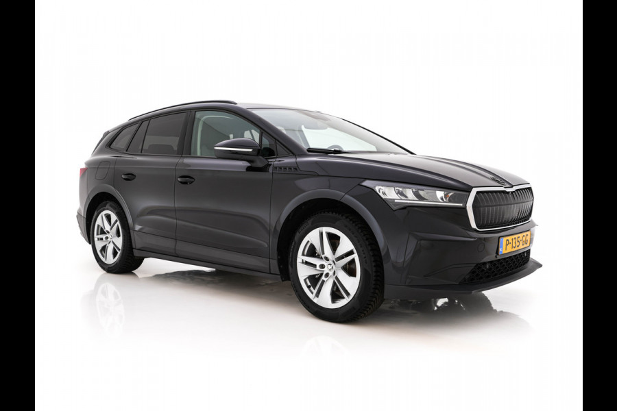 Škoda ENYAQ iV 60 [ 3-Fase-11kW ] {SoH-88%} (INCL-BTW) *LEATHER-FABRIC | FULL-LED | DIGI-COCKPIT | CAMERA | KEYLESS | NAVI-FULLMAP | AMBIENTLIGHT | ECC | HEATED-COMFORTSEATS | PRIVACY-GLASS | DAB+ | PDC | CRUISE | 19"ALU*