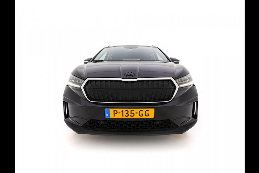 Škoda ENYAQ iV 60 [ 3-Fase-11kW ] {SoH-88%} (INCL-BTW) *LEATHER-FABRIC | FULL-LED | DIGI-COCKPIT | CAMERA | KEYLESS | NAVI-FULLMAP | AMBIENTLIGHT | ECC | HEATED-COMFORTSEATS | PRIVACY-GLASS | DAB+ | PDC | CRUISE | 19"ALU*