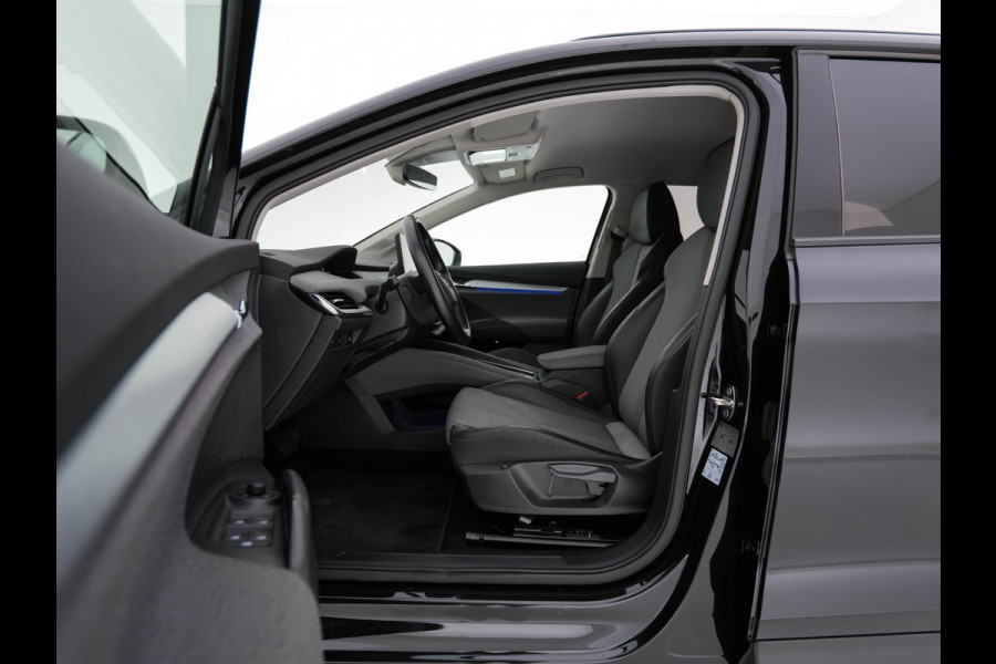 Škoda ENYAQ iV 60 [ 3-Fase-11kW ] {SoH-88%} (INCL-BTW) *LEATHER-FABRIC | FULL-LED | DIGI-COCKPIT | CAMERA | KEYLESS | NAVI-FULLMAP | AMBIENTLIGHT | ECC | HEATED-COMFORTSEATS | PRIVACY-GLASS | DAB+ | PDC | CRUISE | 19"ALU*
