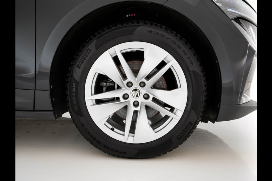 Škoda ENYAQ iV 60 [ 3-Fase-11kW ] {SoH-88%} (INCL-BTW) *LEATHER-FABRIC | FULL-LED | DIGI-COCKPIT | CAMERA | KEYLESS | NAVI-FULLMAP | AMBIENTLIGHT | ECC | HEATED-COMFORTSEATS | PRIVACY-GLASS | DAB+ | PDC | CRUISE | 19"ALU*