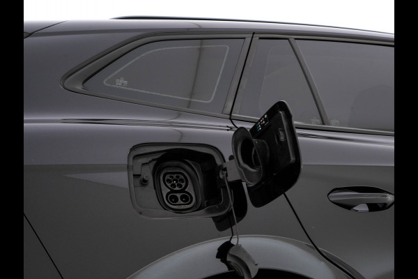 Škoda ENYAQ iV 60 [ 3-Fase-11kW ] {SoH-88%} (INCL-BTW) *LEATHER-FABRIC | FULL-LED | DIGI-COCKPIT | CAMERA | KEYLESS | NAVI-FULLMAP | AMBIENTLIGHT | ECC | HEATED-COMFORTSEATS | PRIVACY-GLASS | DAB+ | PDC | CRUISE | 19"ALU*