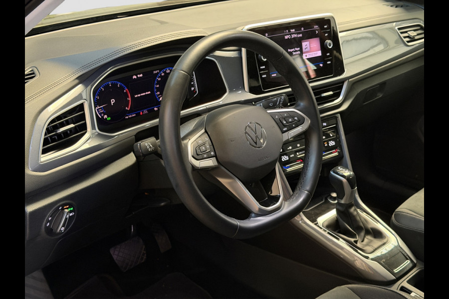 Volkswagen T-Roc 1.5 TSI Style|150PK|ACC|IQ.Light|Winterpack|Camera|Carplay