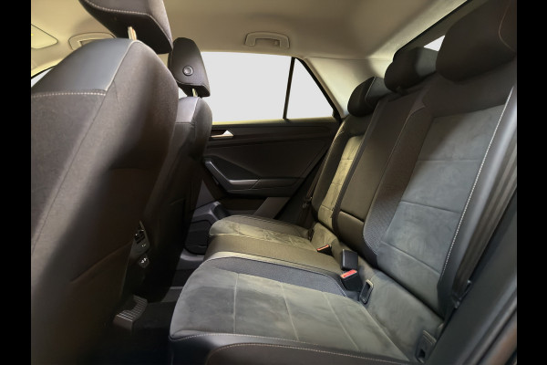 Volkswagen T-Roc 1.5 TSI Style|150PK|ACC|IQ.Light|Winterpack|Camera|Carplay