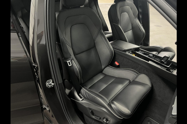 Volvo XC60 2.0 T6 Plug-in hybrid AWD Plus Dark SOH 98% *Long range* Adapt. Cruise | Open dak | Harman/Kardon | Stuur-/Stuurverwarming | Carplay | Achteruitrijcamera