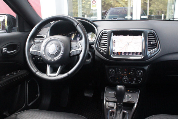 Jeep Compass 4xe 240PK Plug-in Hybrid ELECTRIC S | AFNEEMBARE TREKHAAK | PANORAMA SCHUIF/KANTEL DAK | DAB+ RADIO | NAVIGATIE | ELEKTRISCH BEDIENBARE VOORSTOELEN MET GEHEUGENFUNCTIE OP DE BESTUURDERSSTOEL | STOEL/STUUR VERWARMING | STOEL VENTILATIE | CRUISE CONTROL | DODEHOEK DETECTIE | CLIMATE CONTROL | XENON KOPLAMPEN | LEDEREN BEKLEDING | ELEKTRISCH BEDIENBARE ACHTERKLEP | KEYLESS ENTRY/START | PARKEERSENSOREN VOOR + ACHTER | ACHTERUITRIJ CAMERA | ALPINE AUDIO SYSTEM |