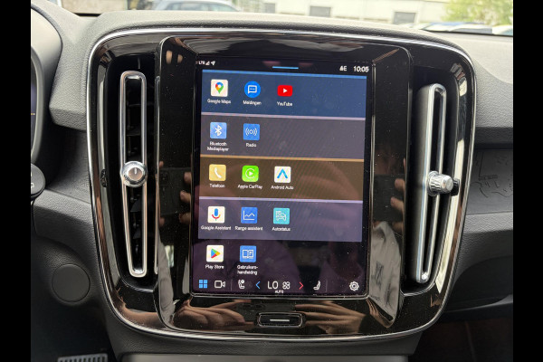 Volvo XC40 Core Recharge SOH 97% | STOEL & STUUR VERWARMING | WARMTEPOMP | ACHTERUITRIJCAMERA | ADAPT. CRUISE CONTROL | 12 MND BOVAG GARANTIE