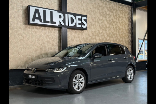 Volkswagen Golf 1.5 eTSI Life Edition | Stoel/Stuurverwarming | Carplay | Parkeersensoren | Led | Sfeerverlichting