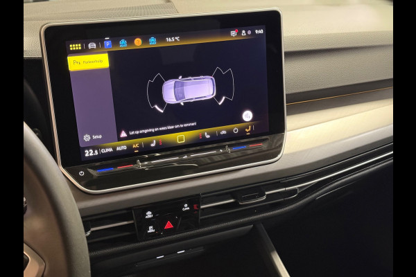 Volkswagen Golf 1.5 eTSI Life Edition | Stoel/Stuurverwarming | Carplay | Parkeersensoren | Led | Sfeerverlichting