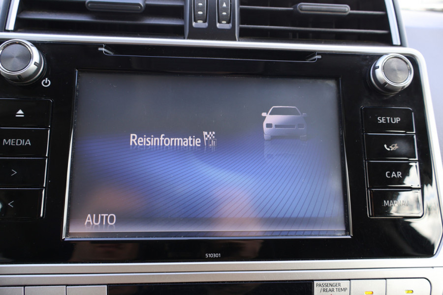 Toyota Land Cruiser 2.8 D-4D-F Challenger Window Van