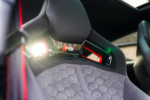 Audi RS5 Sportback 2.9 TFSI RS 5 Quattro Competition Plus | Kuipstoelen | Keramisch | Carbon | Nieuwstaat | HuD | Bang&Olufsen |