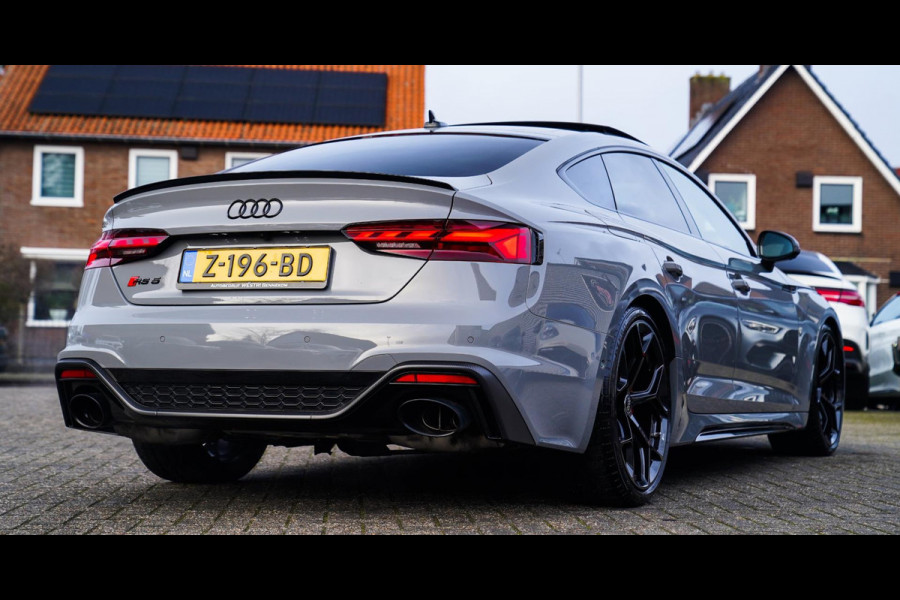Audi RS5 Sportback 2.9 TFSI RS 5 Quattro Competition Plus | Kuipstoelen | Keramisch | Carbon | Nieuwstaat | HuD | Bang&Olufsen |