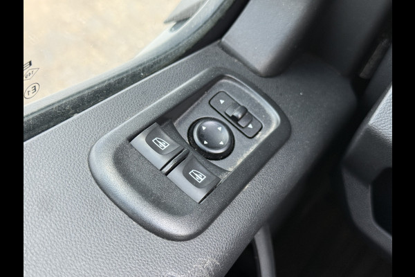 Renault Master Plancher T35 2.3 DCI 150PK Automaat LED Airco Cruise Control Camera Foodtruck Meubelbak Paardenwagen