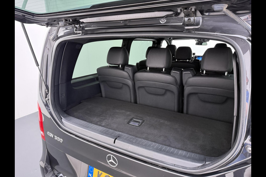 Mercedes-Benz Eqv 300 L2 Business Solution Limited 90 kWh 8-PERSOONS | 49.000 KM | BTW VERREKENBAAR | ELEKTRISCHE SCHUIFDEUREN | LEDER | 360° CAMERA | DODEHOEKDETECTIE | RIJKLAAR INCL. 12 MND BOVAG GARANTIE