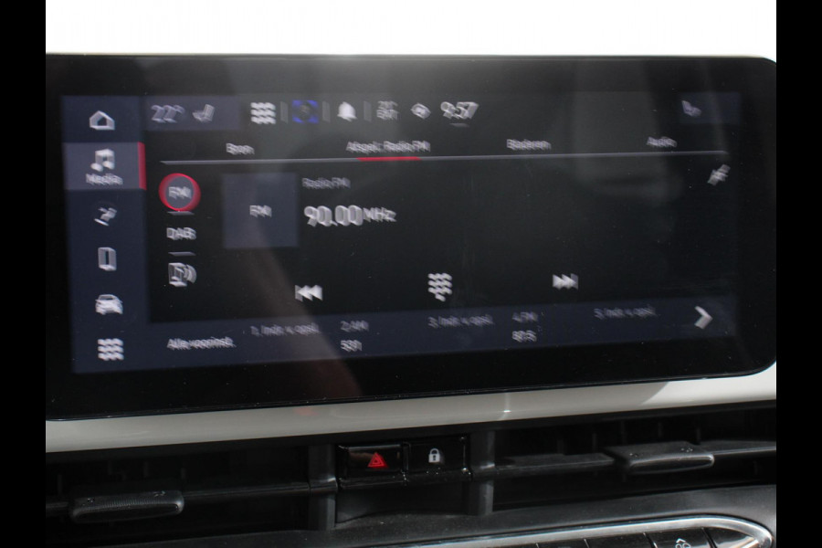 Fiat 500E Urban 42 kWh Airco Climate control 360 Camera Stoelverwarming Keyless Wireless CarPlay Dodehoek Assistant 85 kW Charger Actieradius 320km WLTP