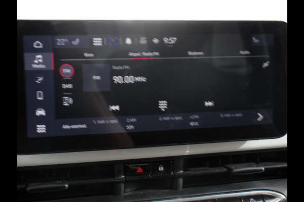 Fiat 500E Urban 42 kWh Airco Climate control 360 Camera Stoelverwarming Keyless Wireless CarPlay Dodehoek Assistant 85 kW Charger Actieradius 320km WLTP