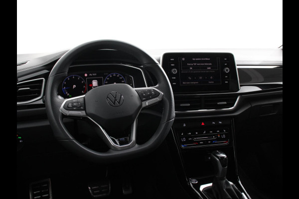 Volkswagen T-Roc 1.5 TSI 150pk Automaat R-Line Edition Navigatie Apple Carplay/Android Auto Camera Climate Control Electrisch te openen achterklep Dab Verwarmbare stoelen
