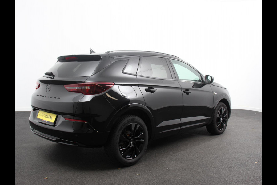 Opel Grandland 1.2 Turbo GS Automaat Navigatie Apple Carplay/Android Auto Camera Parkeersensoren Adaptive Cruise Control Dodehoekdetectie Stoel-en stuurverwarming Climate Control Lichtmetalen velgen
