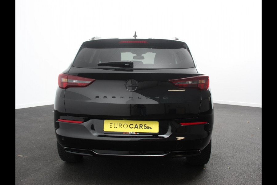 Opel Grandland 1.2 Turbo GS Automaat Navigatie Apple Carplay/Android Auto Camera Parkeersensoren Adaptive Cruise Control Dodehoekdetectie Stoel-en stuurverwarming Climate Control Lichtmetalen velgen