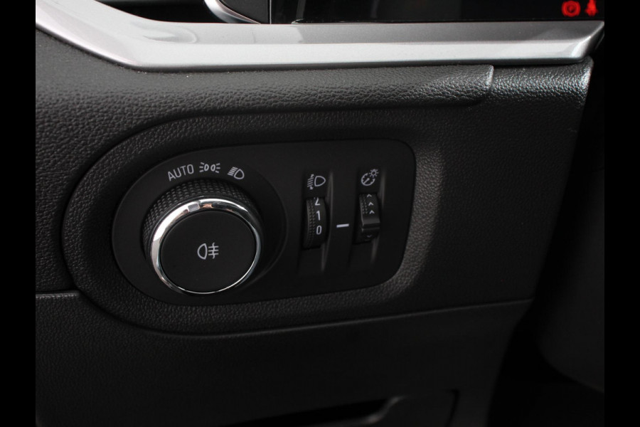 Opel Grandland 1.2 Turbo GS Automaat Navigatie Apple Carplay/Android Auto Camera Parkeersensoren Adaptive Cruise Control Dodehoekdetectie Stoel-en stuurverwarming Climate Control Lichtmetalen velgen