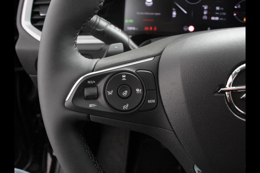 Opel Grandland 1.2 Turbo GS Automaat Navigatie Apple Carplay/Android Auto Camera Parkeersensoren Adaptive Cruise Control Dodehoekdetectie Stoel-en stuurverwarming Climate Control Lichtmetalen velgen
