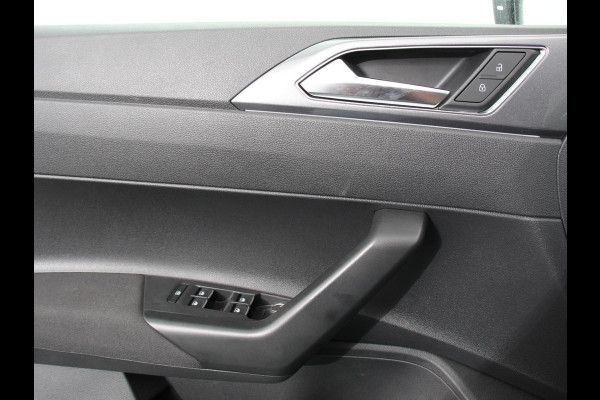 Volkswagen Polo 2.0 TSI GTI 207pk Automaat Digitale Cockpit Navigatie Apple Carplay/Android Auto Climate Control Extra getint Glas Stoelverwarming Dab Led Adaptive Cruise Control