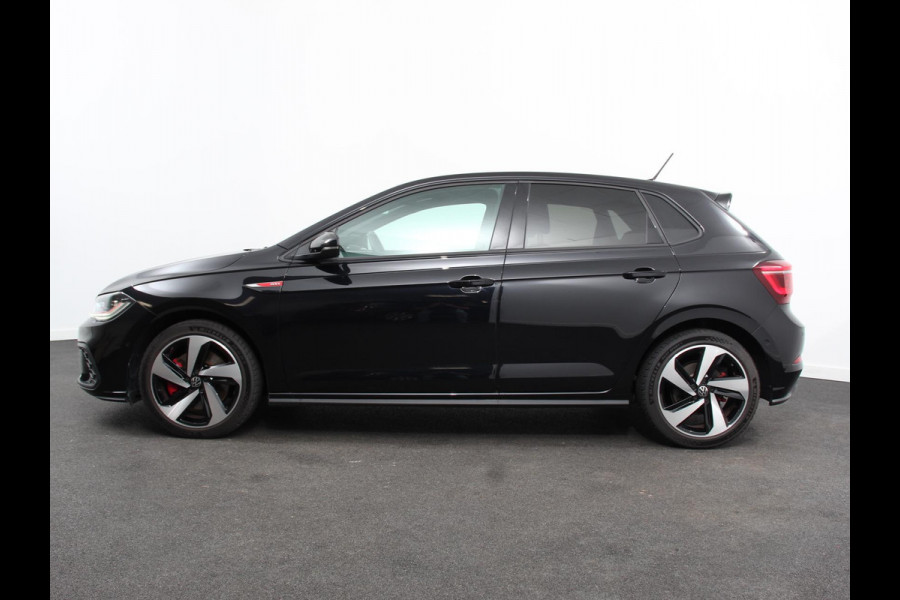 Volkswagen Polo 2.0 TSI GTI 207pk Automaat Digitale Cockpit Navigatie Apple Carplay/Android Auto Climate Control Extra getint Glas Stoelverwarming Dab Led Adaptive Cruise Control