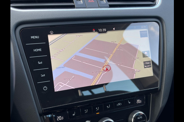 Škoda Octavia Combi 1.5 TSI Greentech Style Business 2e Eigenaar,Draadloze telefoonlader,Carplay,Camera,Navi,Trekhaak,150pk,Pdc V+A,Keyless,Clima,Cruise,Elekt.Stoel,Recent beurt gehad,N.A.P,Apk tot 07-2027