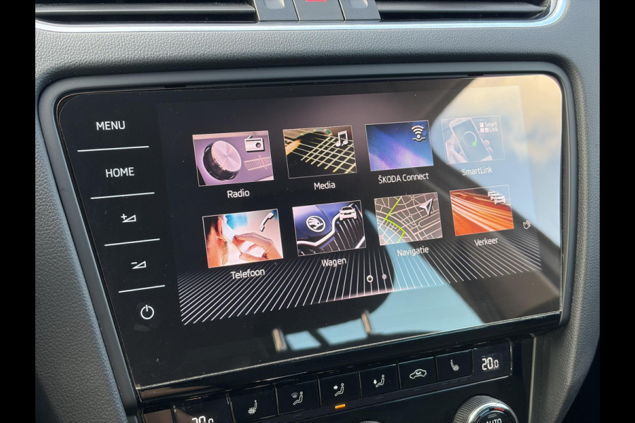 Škoda Octavia Combi 1.5 TSI Greentech Style Business 2e Eigenaar,Draadloze telefoonlader,Carplay,Camera,Navi,Trekhaak,150pk,Pdc V+A,Keyless,Clima,Cruise,Elekt.Stoel,Recent beurt gehad,N.A.P,Apk tot 07-2027