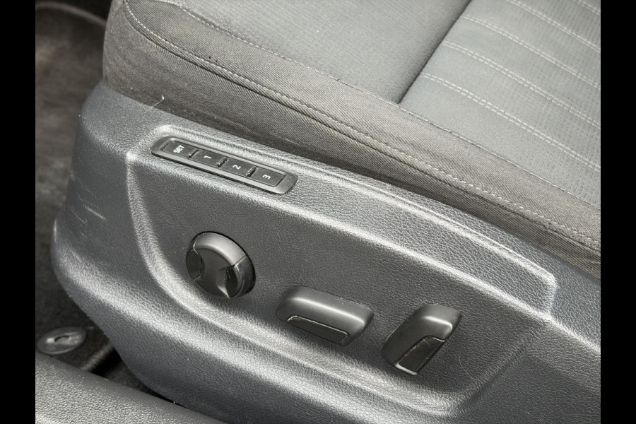 Škoda Octavia Combi 1.5 TSI Greentech Style Business 2e Eigenaar,Draadloze telefoonlader,Carplay,Camera,Navi,Trekhaak,150pk,Pdc V+A,Keyless,Clima,Cruise,Elekt.Stoel,Recent beurt gehad,N.A.P,Apk tot 07-2027