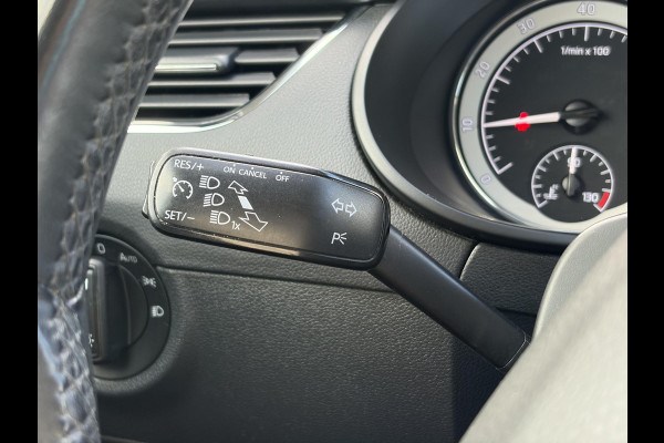 Škoda Octavia Combi 1.5 TSI Greentech Style Business 2e Eigenaar,Draadloze telefoonlader,Carplay,Camera,Navi,Trekhaak,150pk,Pdc V+A,Keyless,Clima,Cruise,Elekt.Stoel,Recent beurt gehad,N.A.P,Apk tot 07-2027