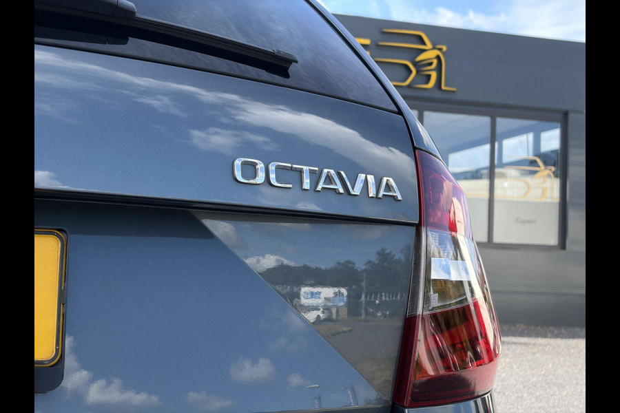 Škoda Octavia Combi 1.5 TSI Greentech Style Business 2e Eigenaar,Draadloze telefoonlader,Carplay,Camera,Navi,Trekhaak,150pk,Pdc V+A,Keyless,Clima,Cruise,Elekt.Stoel,Recent beurt gehad,N.A.P,Apk tot 07-2027