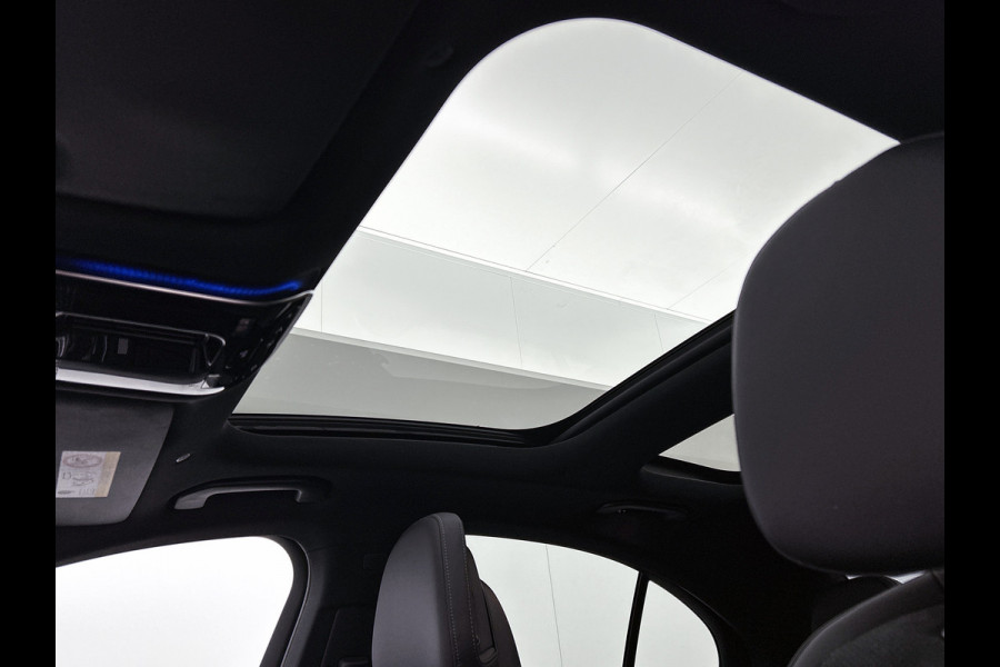 Mercedes-Benz E-Klasse 300 e Sport Edition | Premium pakket | Rijassistentie pakket Plus | Winter pakket | Nightpakket | Trekhaak | 20 inch AMG velgen | Panoramaschuifdak | 360°-camera | Burmester® 4D sound system |