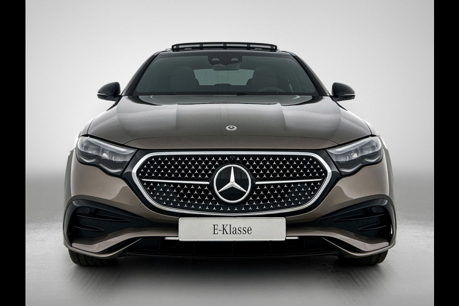 Mercedes-Benz E-Klasse 300 e Sport Edition | Premium pakket | Rijassistentie pakket Plus | Winter pakket | Nightpakket | Trekhaak | 20 inch AMG velgen | Panoramaschuifdak | 360°-camera | Burmester® 4D sound system |
