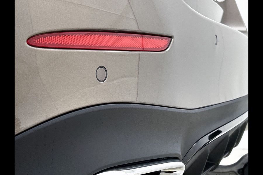 Mercedes-Benz E-Klasse 300 e Sport Edition | Premium pakket | Rijassistentie pakket Plus | Winter pakket | Nightpakket | Trekhaak | 20 inch AMG velgen | Panoramaschuifdak | 360°-camera | Burmester® 4D sound system |