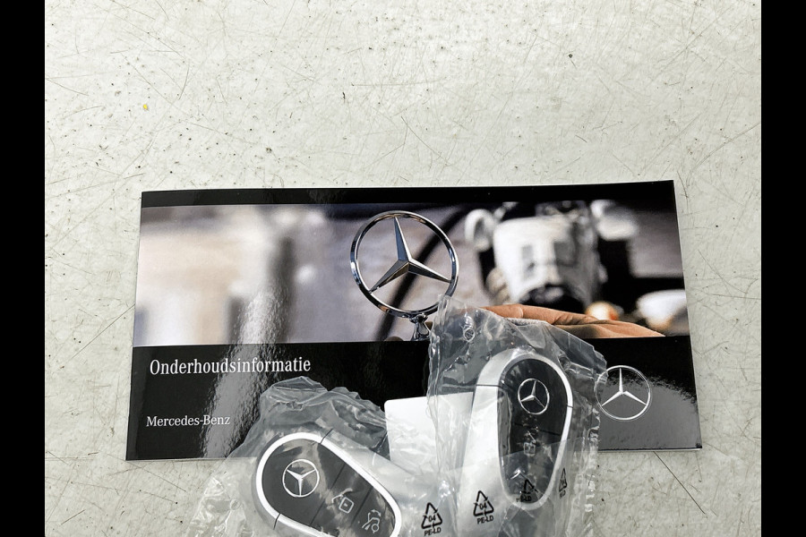 Mercedes-Benz E-Klasse 300 e Sport Edition | Premium pakket | Rijassistentie pakket Plus | Winter pakket | Nightpakket | Trekhaak | 20 inch AMG velgen | Panoramaschuifdak | 360°-camera | Burmester® 4D sound system |