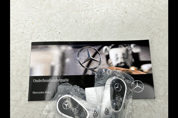 Mercedes-Benz E-Klasse 300 e Sport Edition | Premium pakket | Rijassistentie pakket Plus | Winter pakket | Nightpakket | Trekhaak | 20 inch AMG velgen | Panoramaschuifdak | 360°-camera | Burmester® 4D sound system |