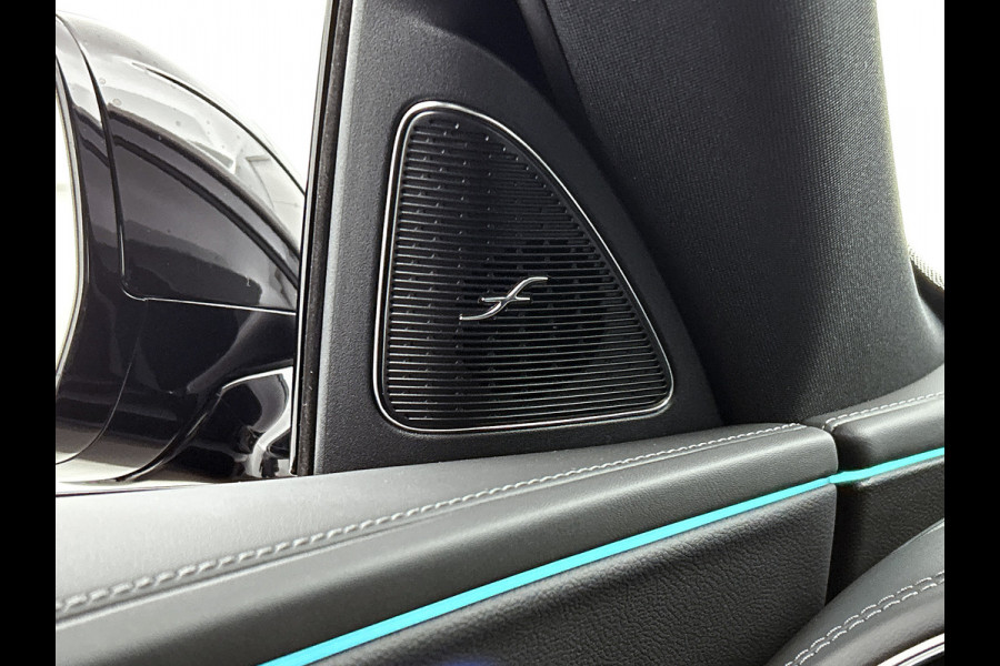 Mercedes-Benz E-Klasse 300 e Sport Edition | Premium pakket | Rijassistentie pakket Plus | Winter pakket | Nightpakket | Trekhaak | 20 inch AMG velgen | Panoramaschuifdak | 360°-camera | Burmester® 4D sound system |