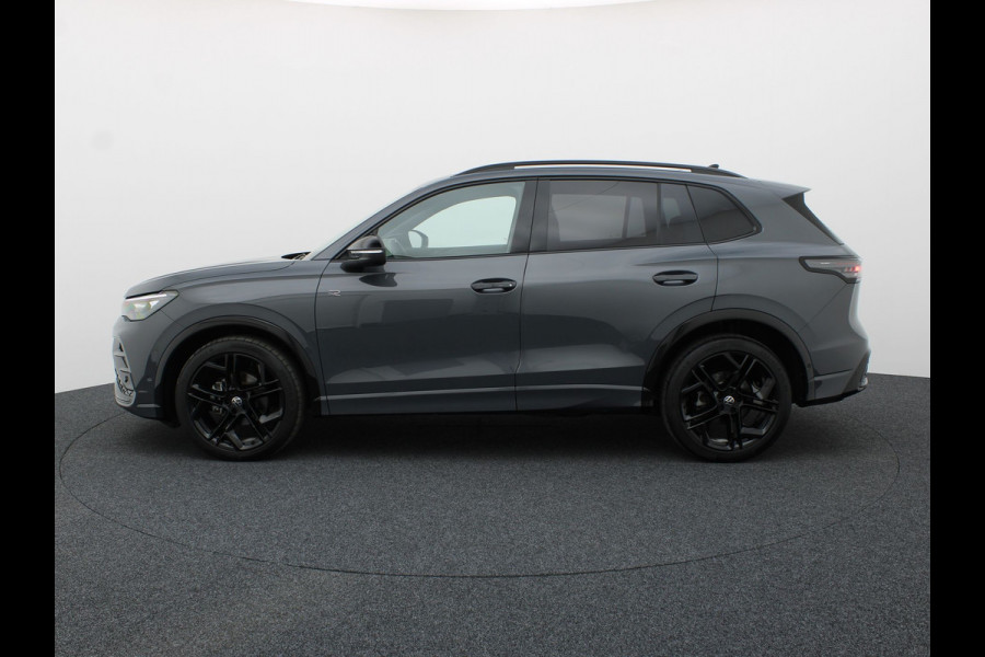 Volkswagen Tiguan 1.5 eTSI R-Line Edition | Panodak | Trekhaak wegkl. | Harman/Kardon | 360 Camera | Side Assist | Keyless | Prijs Rijklaar!!