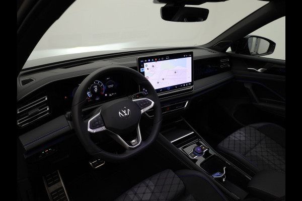 Volkswagen Tiguan 1.5 eTSI R-Line Edition | Panodak | Trekhaak wegkl. | Harman/Kardon | 360 Camera | Side Assist | Keyless | Prijs Rijklaar!!