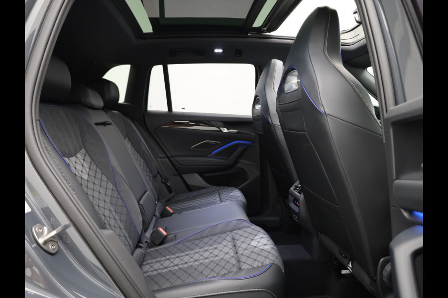 Volkswagen Tiguan 1.5 eTSI R-Line Edition | Panodak | Trekhaak wegkl. | Harman/Kardon | 360 Camera | Side Assist | Keyless | Prijs Rijklaar!!