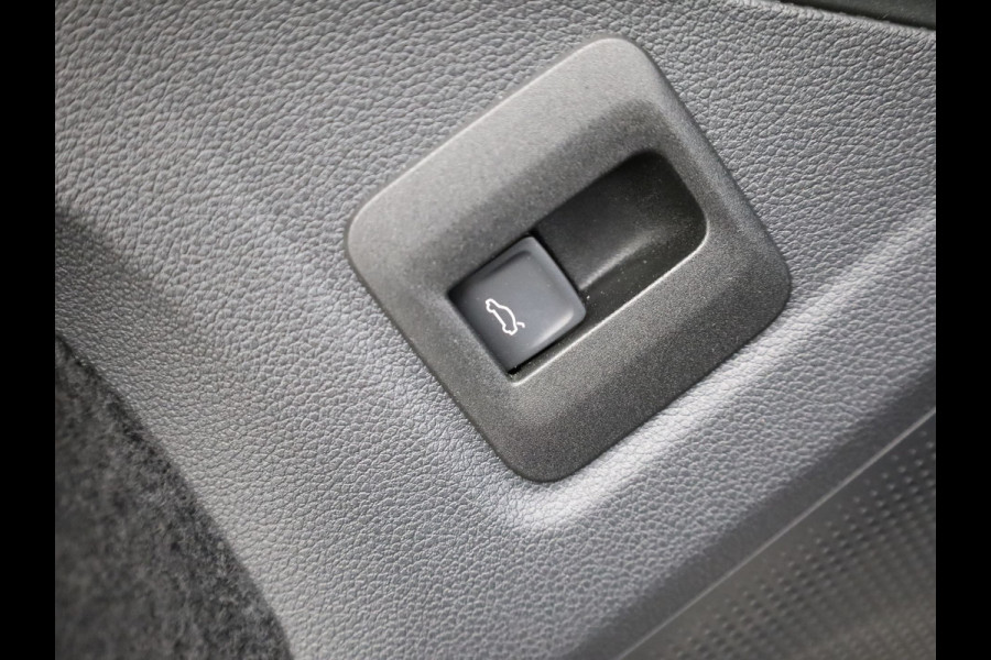 Volkswagen Tiguan 1.5 eTSI R-Line Edition | Panodak | Trekhaak wegkl. | Harman/Kardon | 360 Camera | Side Assist | Keyless | Prijs Rijklaar!!