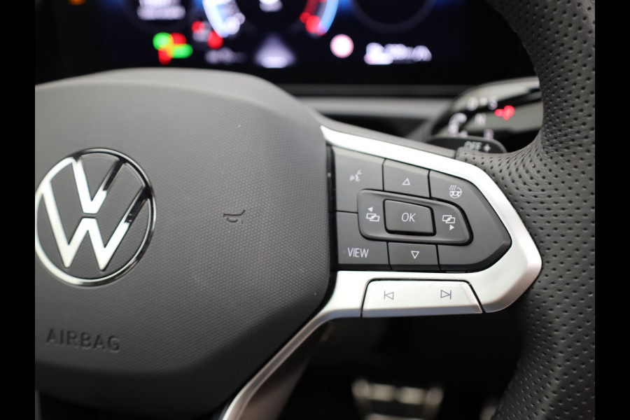 Volkswagen Tiguan 1.5 eTSI R-Line Edition | Panodak | Trekhaak wegkl. | Harman/Kardon | 360 Camera | Side Assist | Keyless | Prijs Rijklaar!!