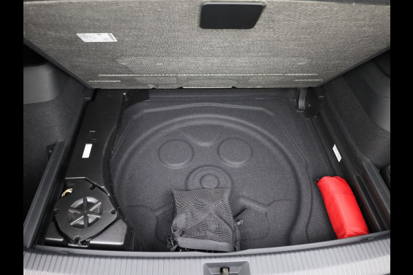 Volkswagen Tiguan 1.5 eTSI R-Line Edition | Panodak | Trekhaak wegkl. | Harman/Kardon | 360 Camera | Side Assist | Keyless | Prijs Rijklaar!!