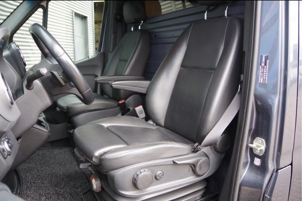 Mercedes-Benz Sprinter 319 3.0 CDI V6 L2H1 MARGE! AUT. LED, 2X SCHUIFDEUR, 3.5T TREKHAAK, LEDER, ADAPT. CRUISE, 360 CAMERA, NAVI, CLIMA, STOELVERWARMIN