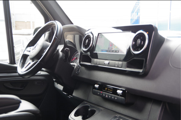 Mercedes-Benz Sprinter 319 3.0 CDI V6 L2H1 MARGE! AUT. LED, 2X SCHUIFDEUR, 3.5T TREKHAAK, LEDER, ADAPT. CRUISE, 360 CAMERA, NAVI, CLIMA, STOELVERWARMIN