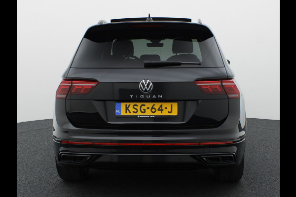Volkswagen Tiguan 1.5 TSI R-Line Business+ | Panodak | Elk. A-klep | Side Assist | Camera | Black Style | Prijs Rijklaar!!