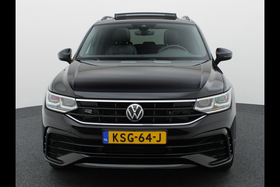 Volkswagen Tiguan 1.5 TSI R-Line Business+ | Panodak | Elk. A-klep | Side Assist | Camera | Black Style | Prijs Rijklaar!!