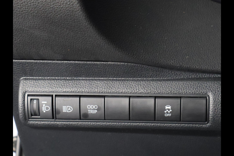 Toyota Corolla Touring Sports Hybrid 140 Active | Apple Carplay & AndroidAUTO | Camera | Privacy Glass |
